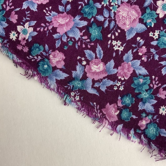 Moody purple floral flowing dress making fabric 83” x 38.5” - Picture 4 of 6